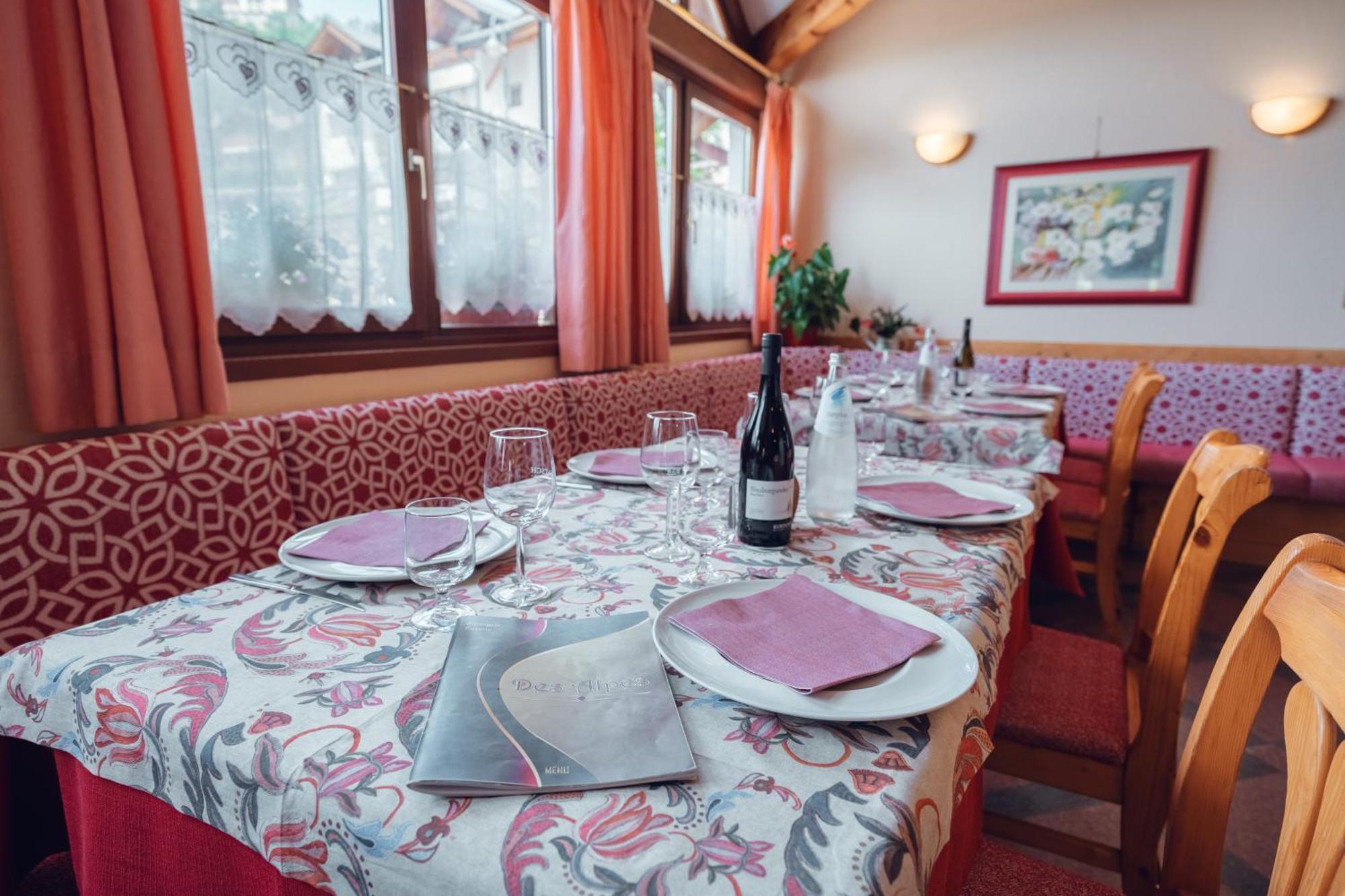 كافاليسِّ Aparthotel Des Alpes المظهر الخارجي الصورة
