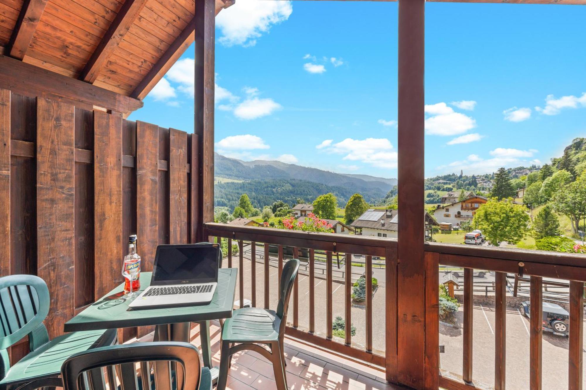 كافاليسِّ Aparthotel Des Alpes المظهر الخارجي الصورة
