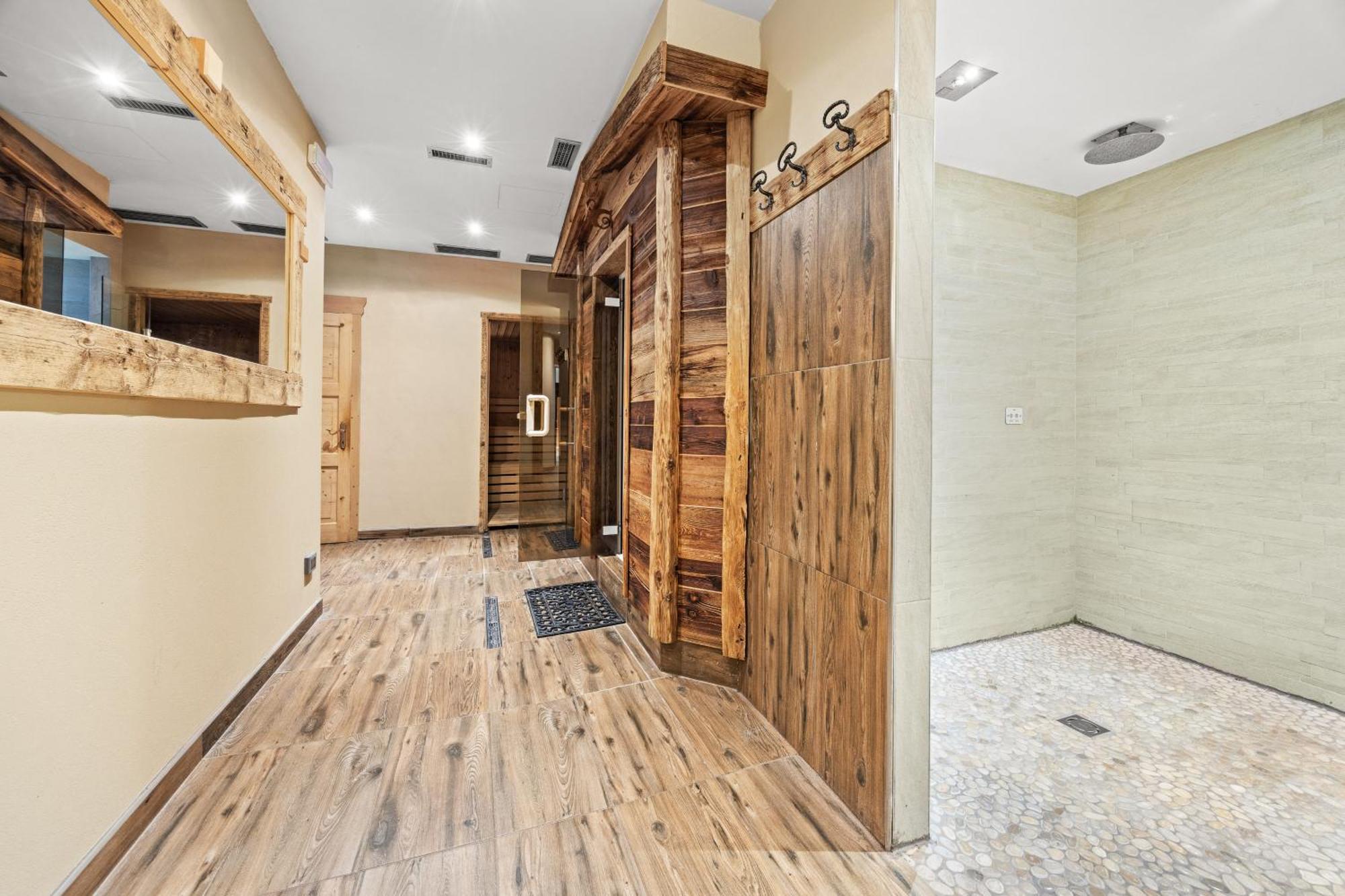 كافاليسِّ Aparthotel Des Alpes المظهر الخارجي الصورة