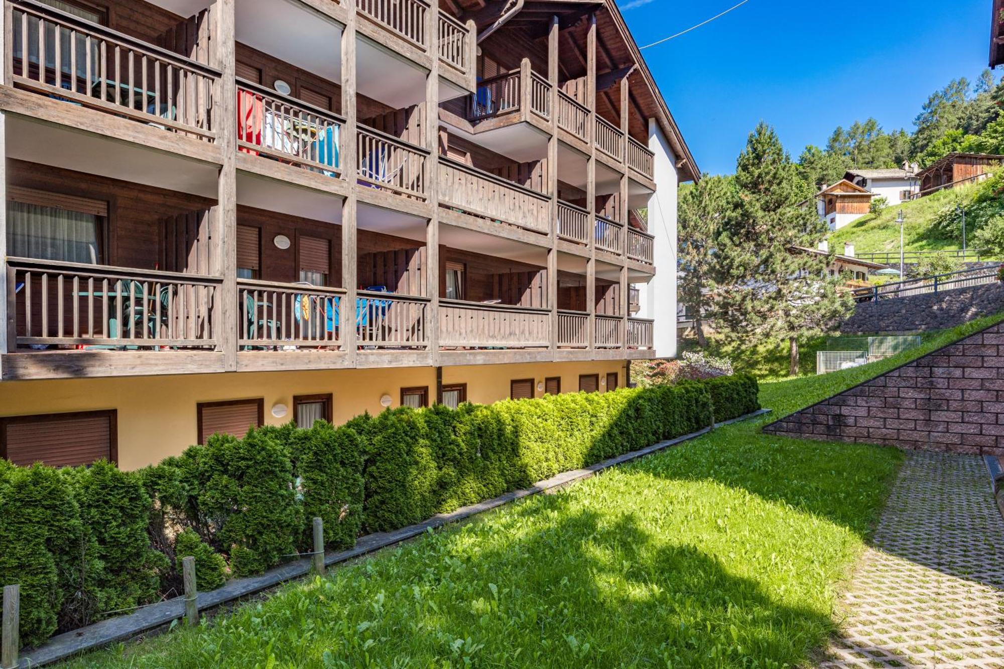 كافاليسِّ Aparthotel Des Alpes المظهر الخارجي الصورة