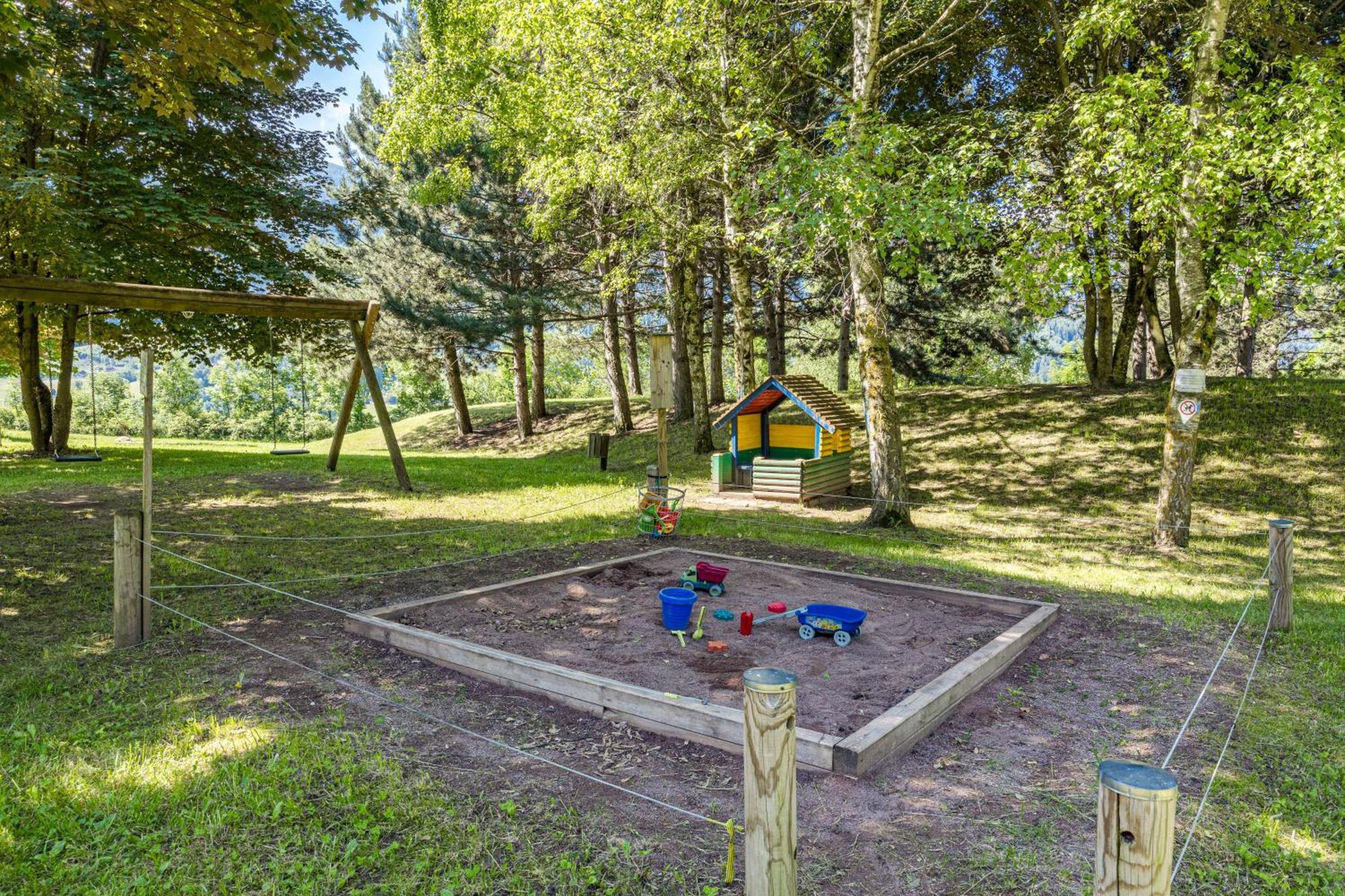 كافاليسِّ Aparthotel Des Alpes المظهر الخارجي الصورة