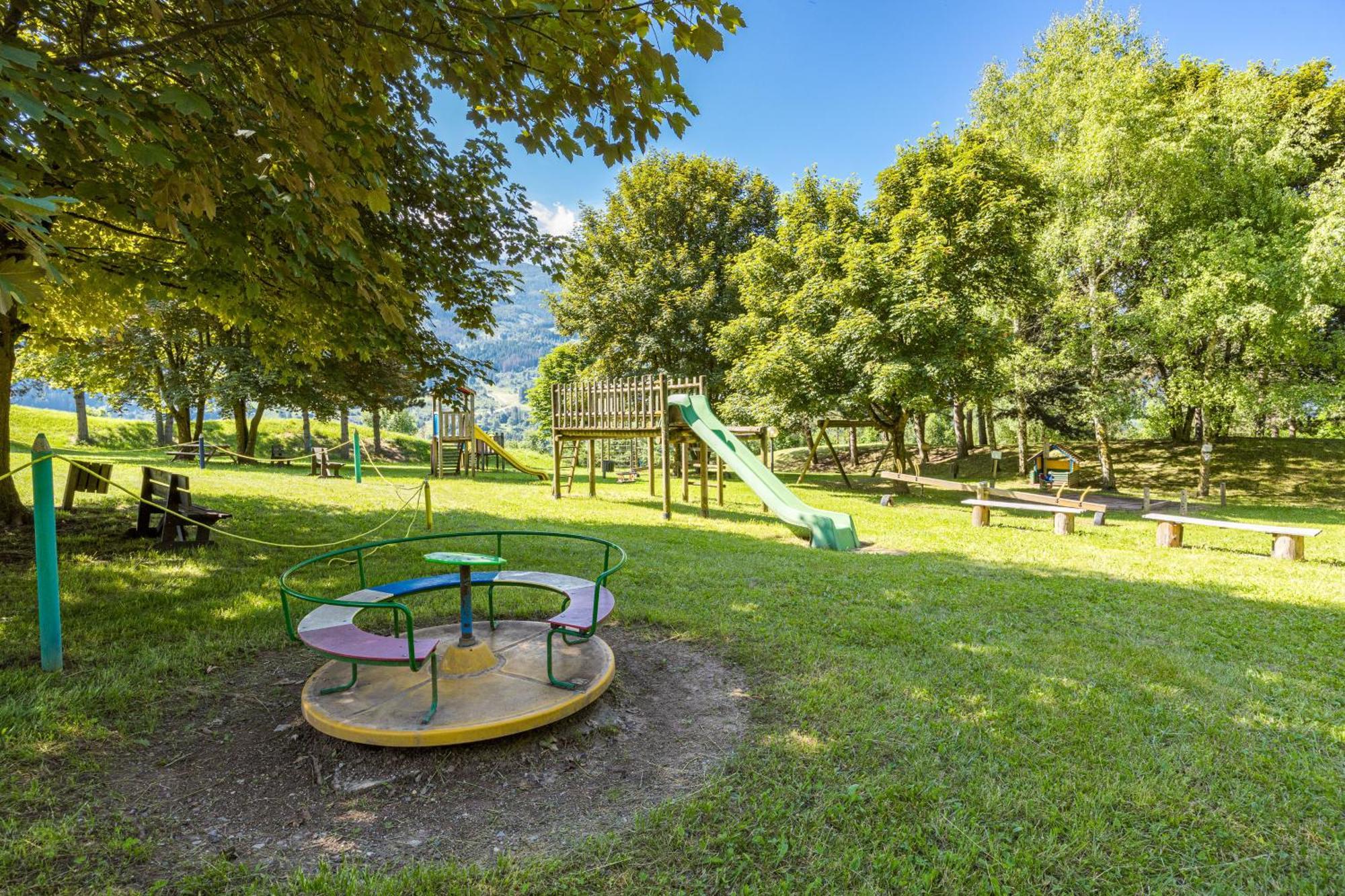 كافاليسِّ Aparthotel Des Alpes المظهر الخارجي الصورة
