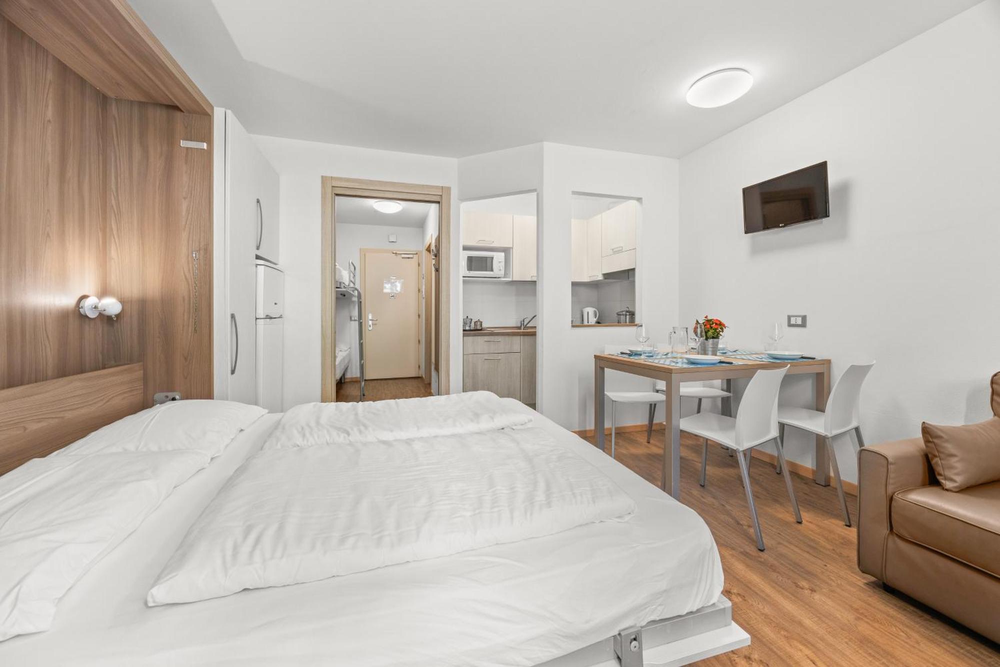 كافاليسِّ Aparthotel Des Alpes الغرفة الصورة